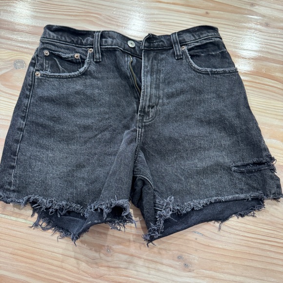 Abercrombie & Fitch Black Jean Shorts Distressed 28/6 - Picture 1 of 5